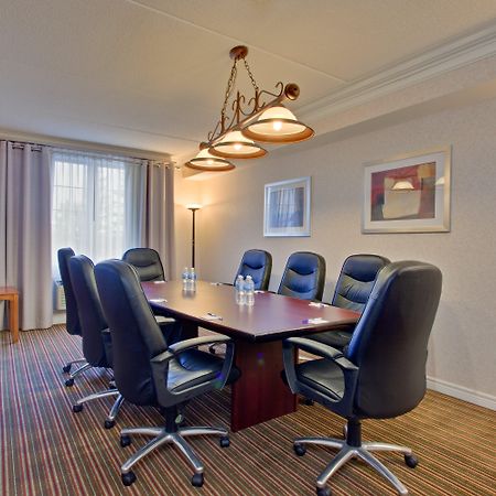 Holiday Inn Express Whitby Oshawa By Ihg Εξωτερικό φωτογραφία