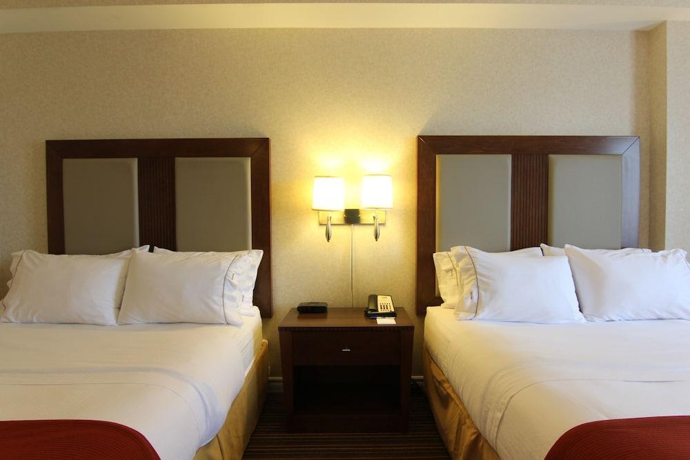Holiday Inn Express Whitby Oshawa By Ihg Εξωτερικό φωτογραφία