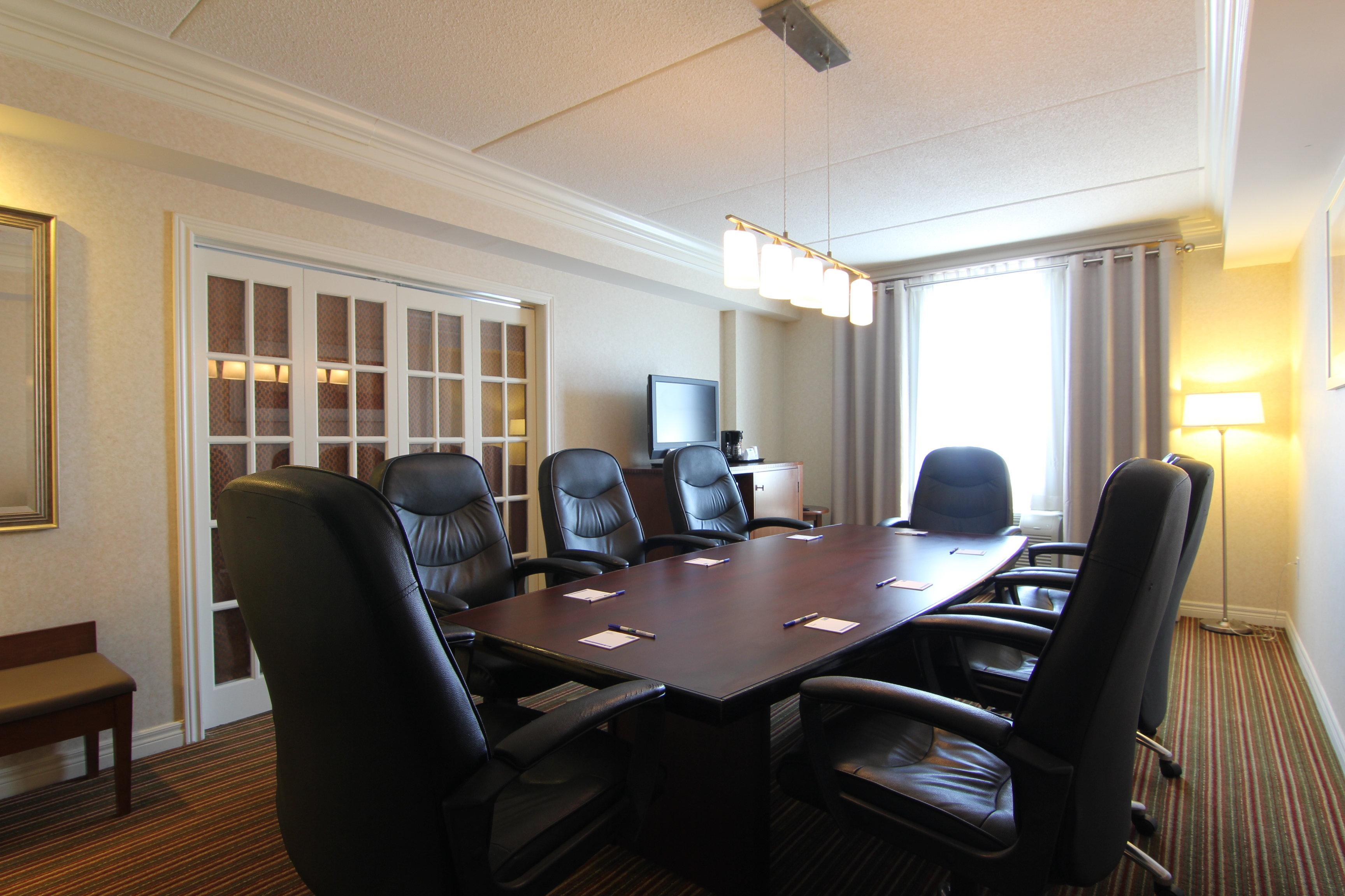 Holiday Inn Express Whitby Oshawa By Ihg Εξωτερικό φωτογραφία
