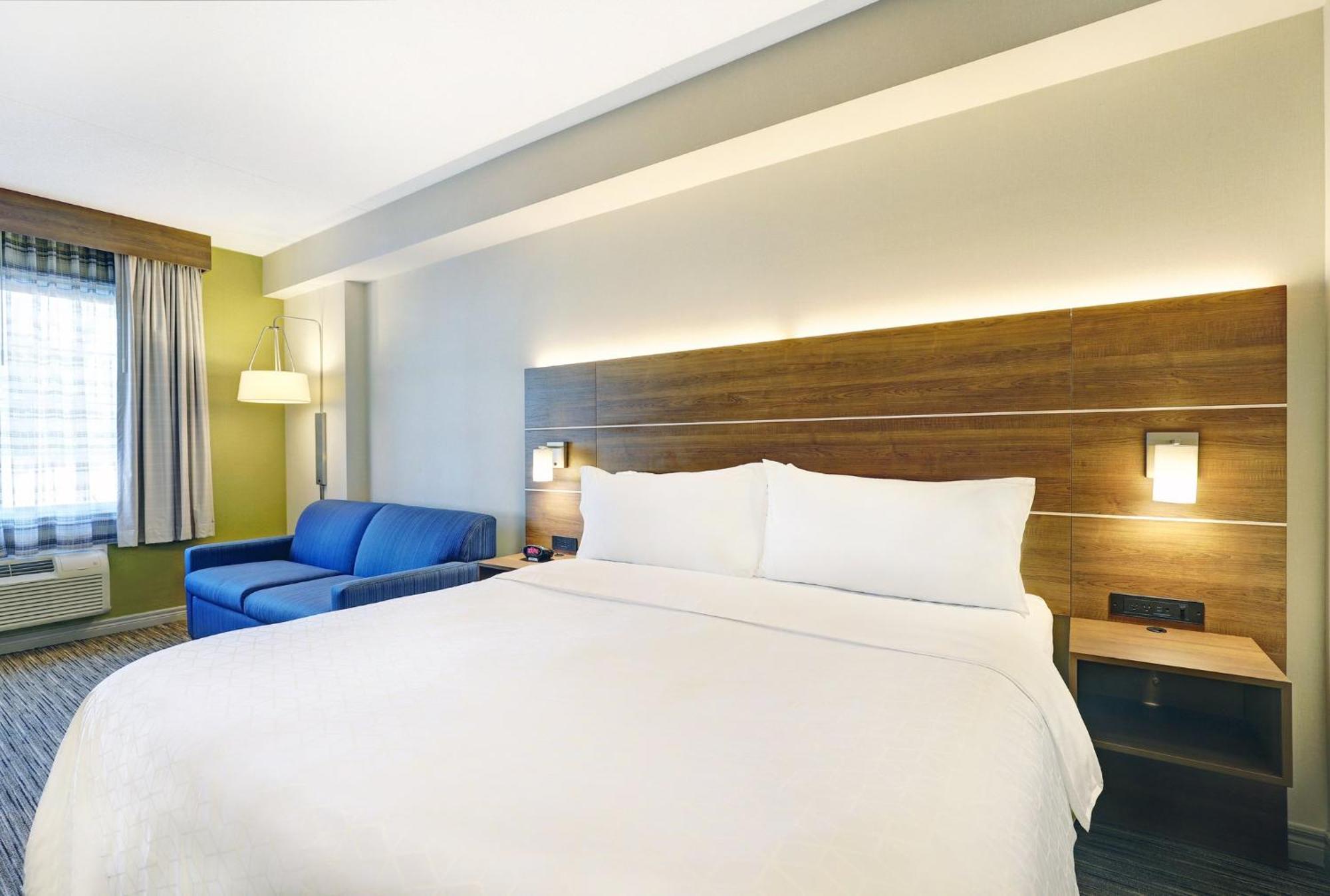 Holiday Inn Express Whitby Oshawa By Ihg Εξωτερικό φωτογραφία