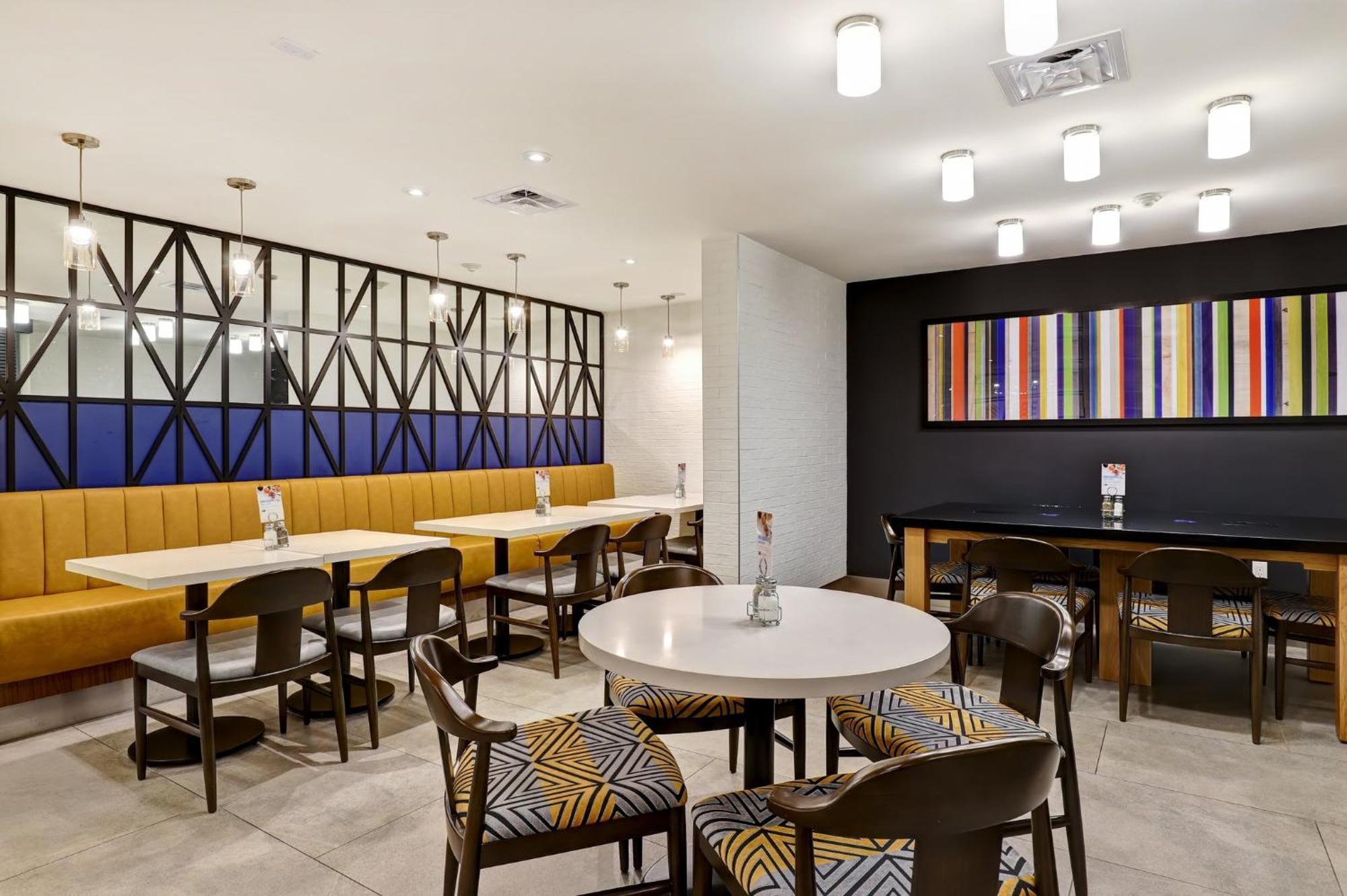 Holiday Inn Express Whitby Oshawa By Ihg Εξωτερικό φωτογραφία