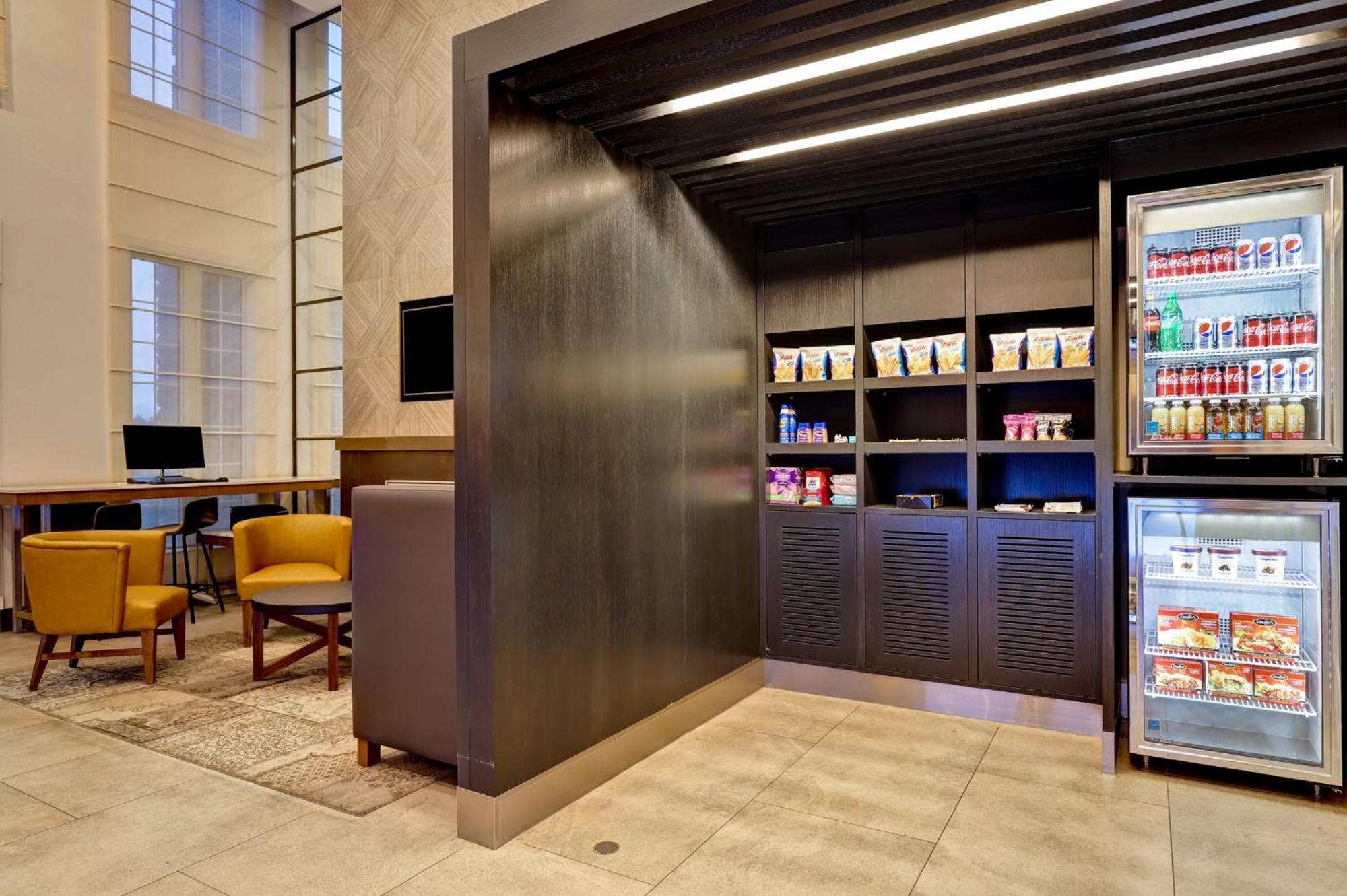 Holiday Inn Express Whitby Oshawa By Ihg Εξωτερικό φωτογραφία