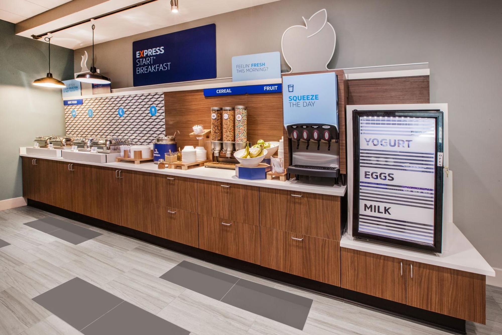 Holiday Inn Express Whitby Oshawa By Ihg Εξωτερικό φωτογραφία
