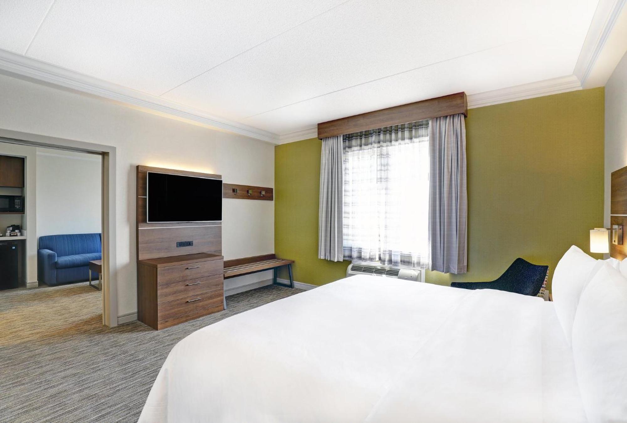 Holiday Inn Express Whitby Oshawa By Ihg Εξωτερικό φωτογραφία