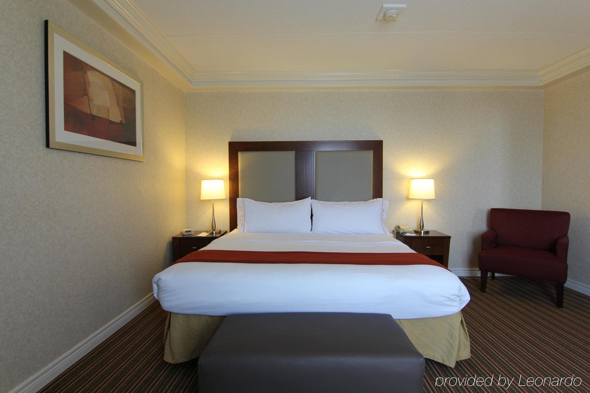 Holiday Inn Express Whitby Oshawa By Ihg Εξωτερικό φωτογραφία