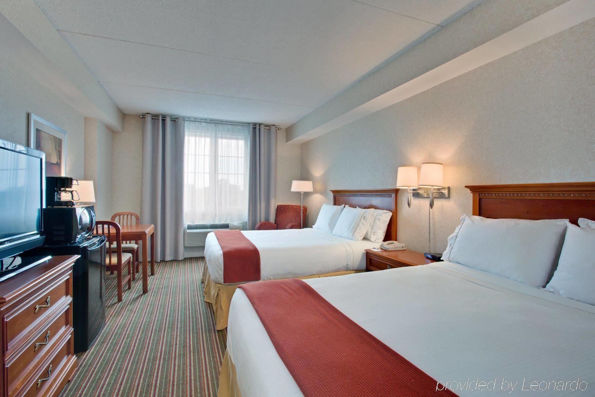 Holiday Inn Express Whitby Oshawa By Ihg Δωμάτιο φωτογραφία