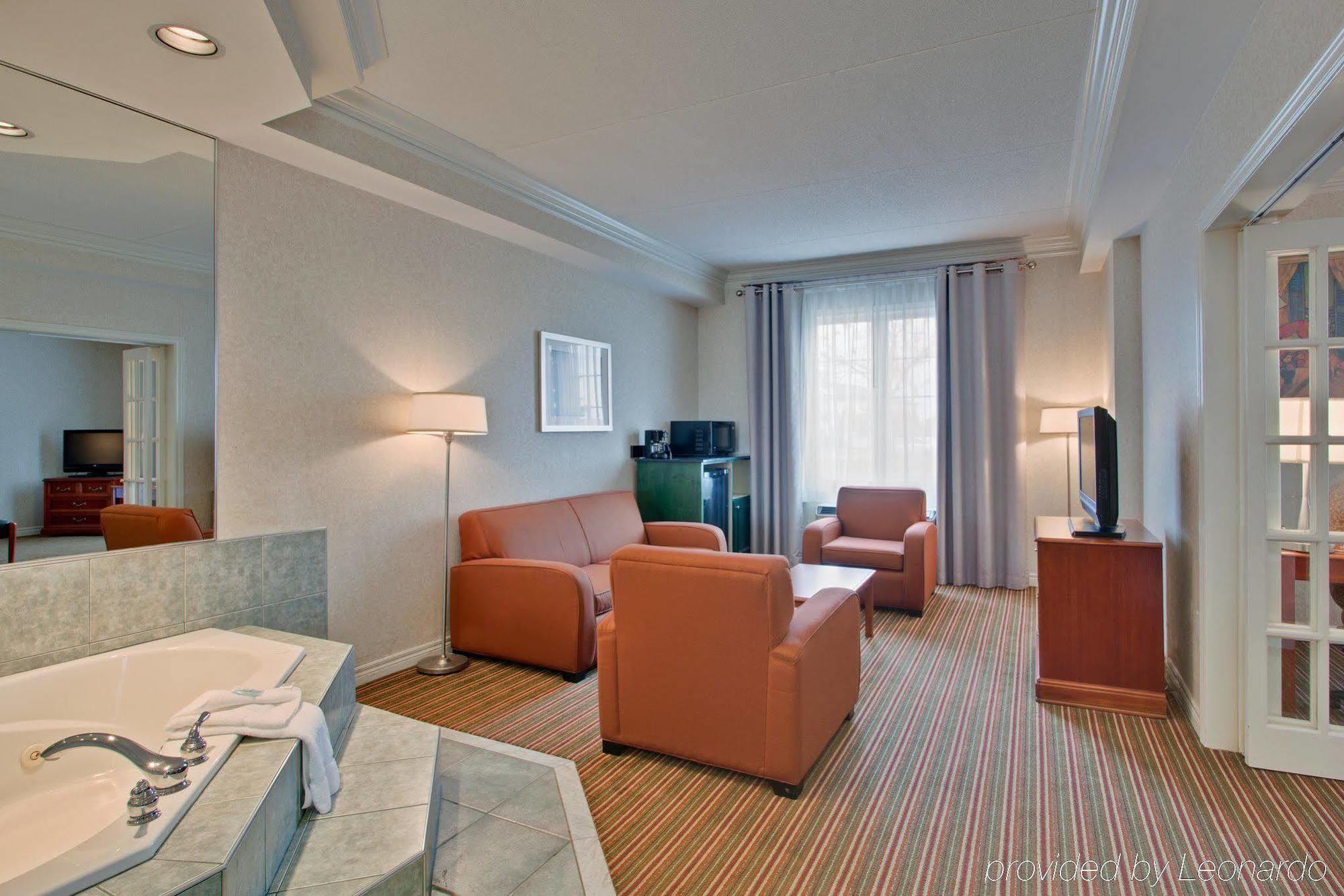 Holiday Inn Express Whitby Oshawa By Ihg Δωμάτιο φωτογραφία