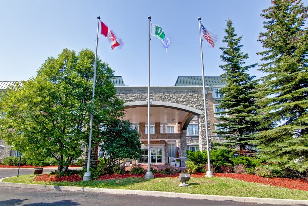 Holiday Inn Express Whitby Oshawa By Ihg Εξωτερικό φωτογραφία